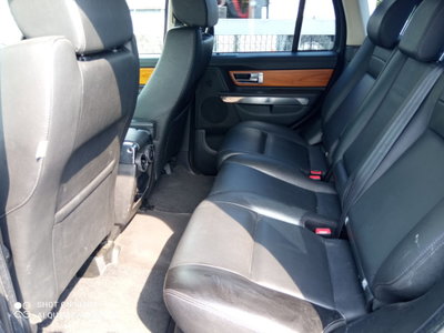 Land Rover Range Rover Sport 3.0 SDV6 HSE (14)