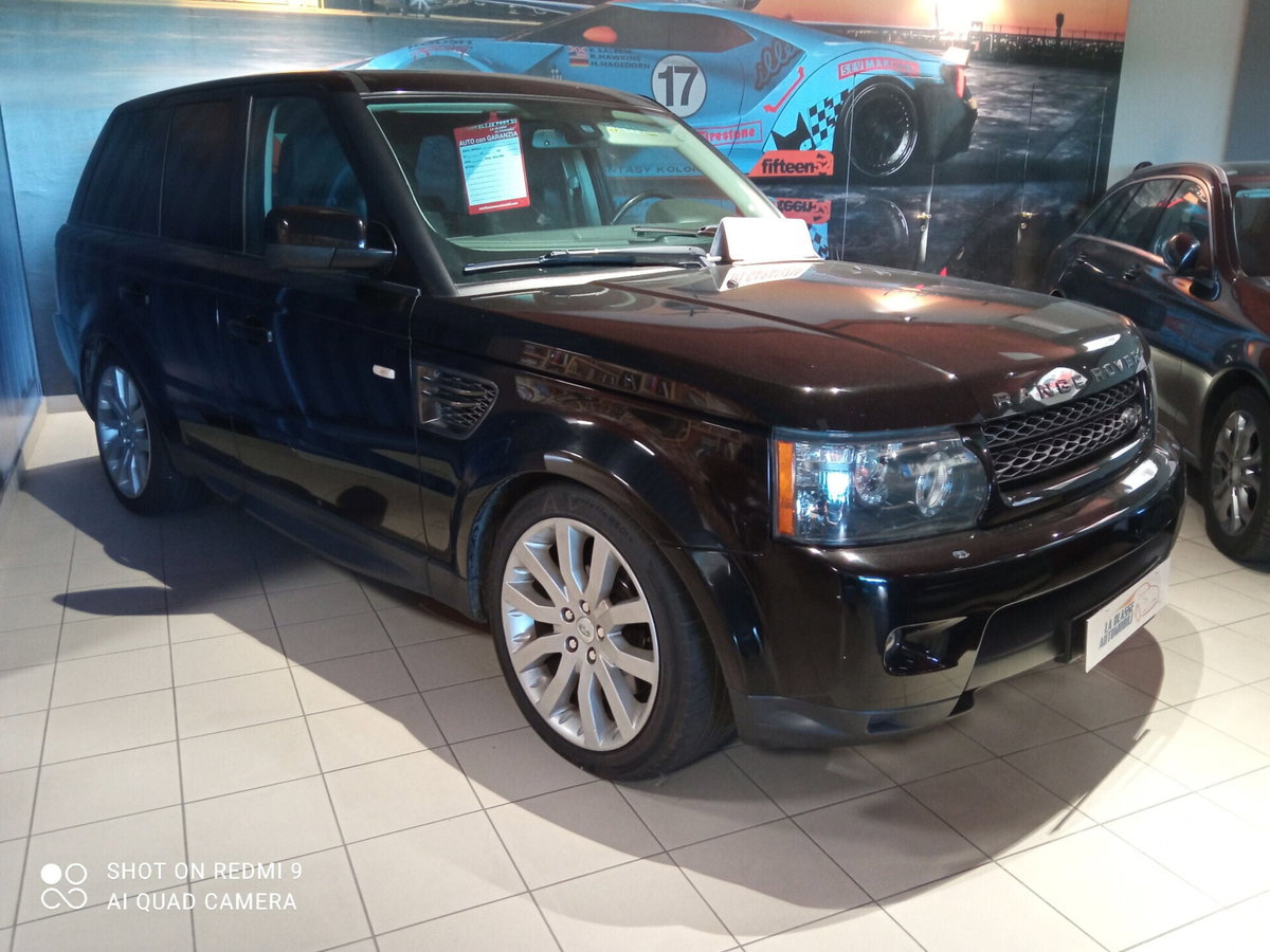 Land Rover Range Rover Sport 3.0 SDV6 HSE (4)