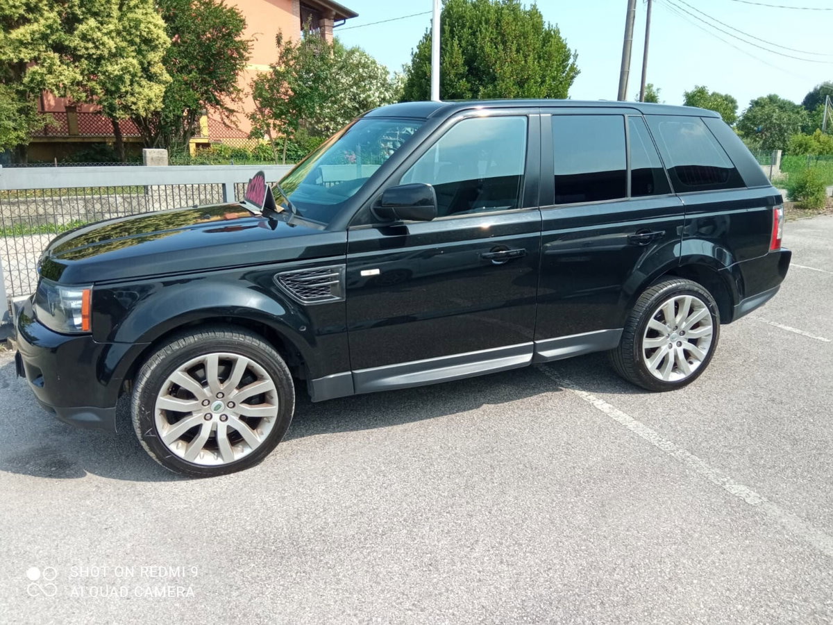 Land Rover Range Rover Sport 3.0 SDV6 HSE (8)