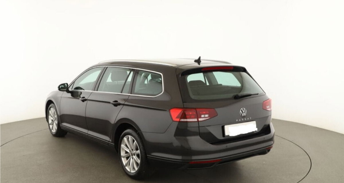 Volkswagen Passat Variant 1.6 TDI Business BlueMotion Technology (2)