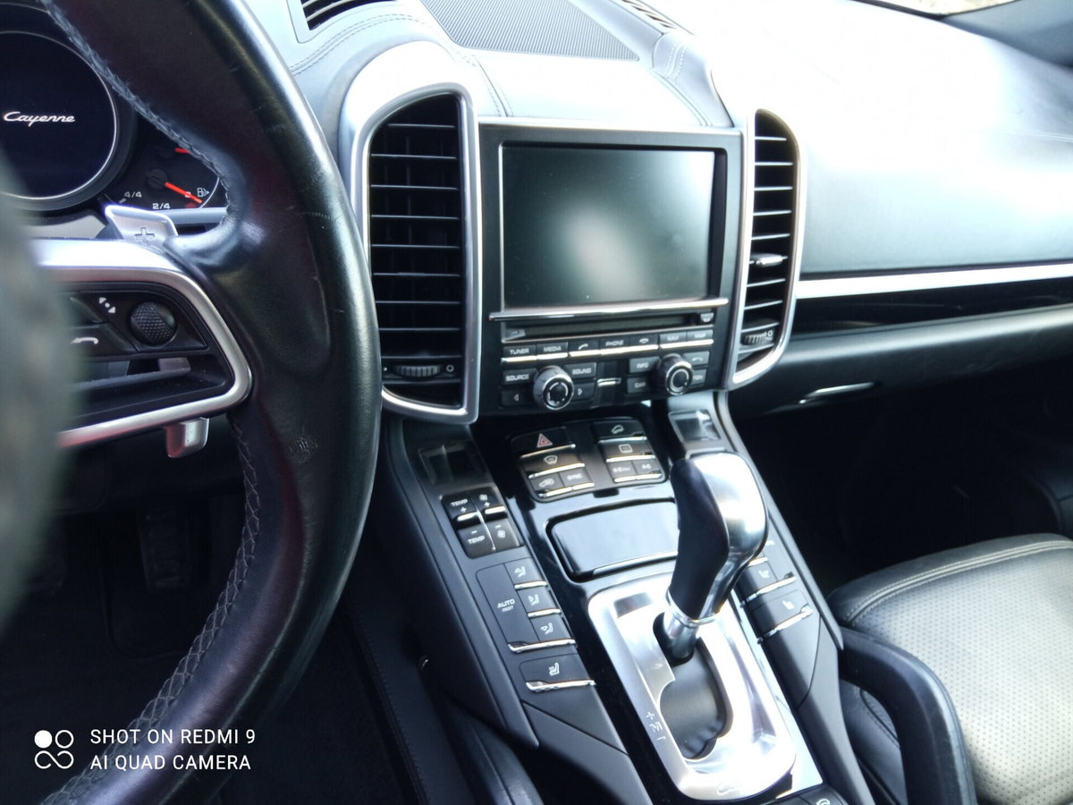 Porsche Cayenne 3.0 Diesel Platinum Edition (10)