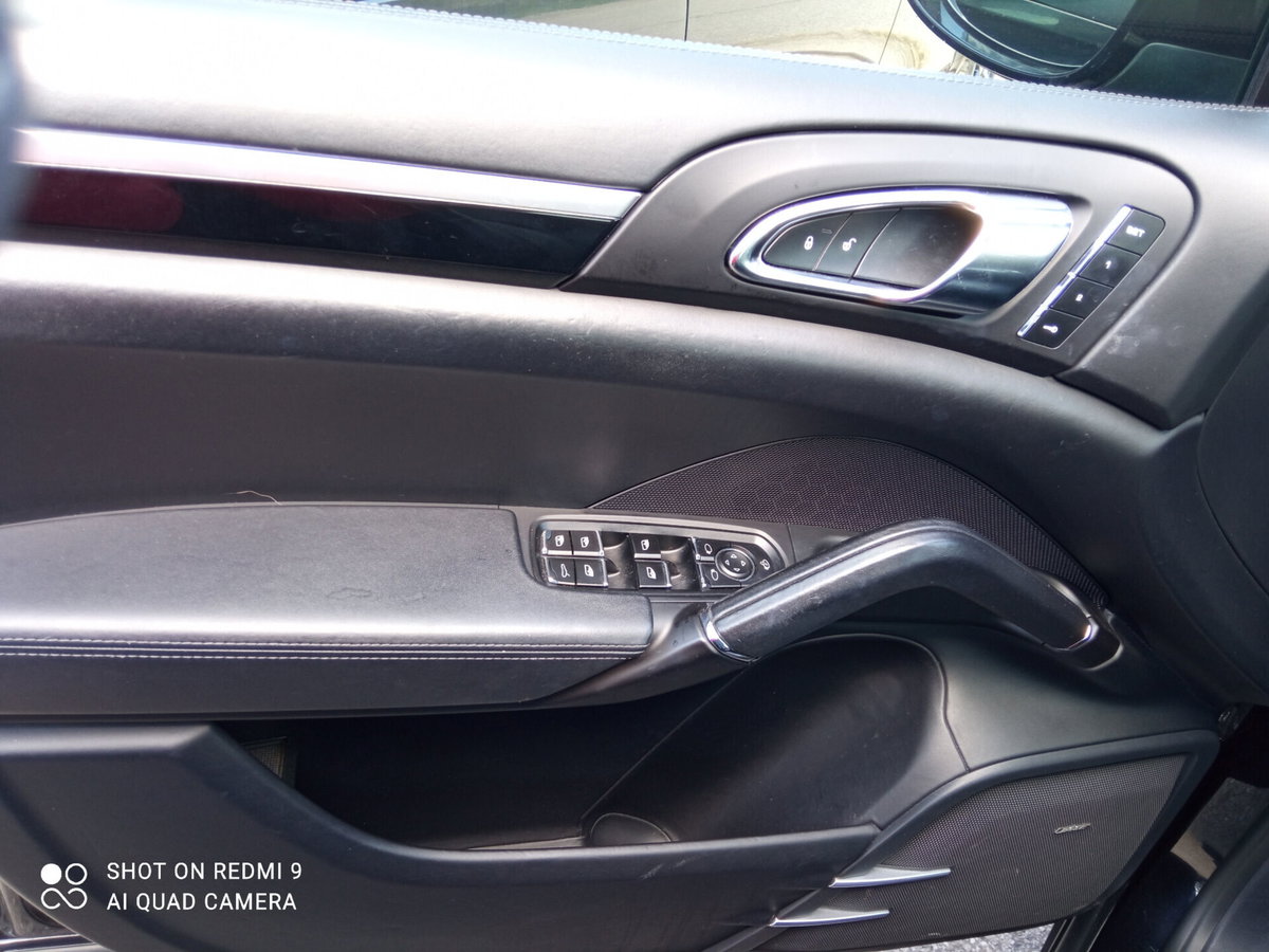 Porsche Cayenne 3.0 Diesel Platinum Edition (15)