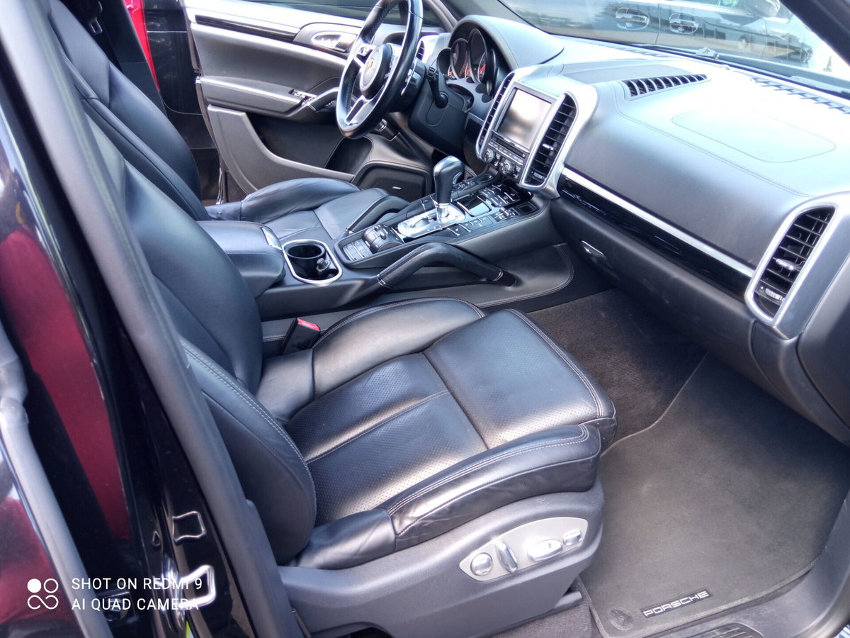 Porsche Cayenne 3.0 Diesel Platinum Edition (18)