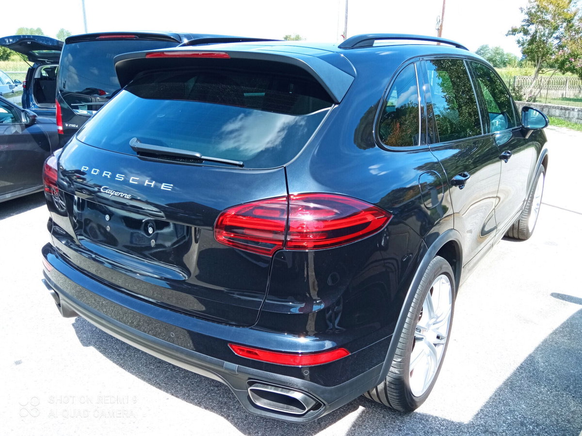 Porsche Cayenne 3.0 Diesel Platinum Edition (8)