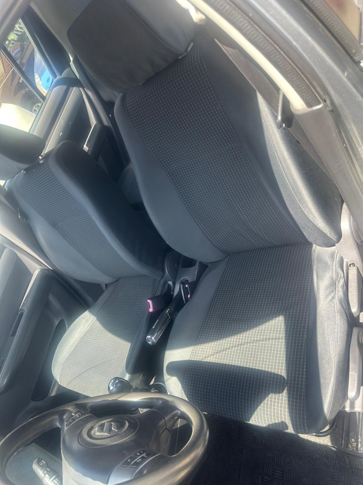 Suzuki Swift 1.3 DDiS 5p. GL (5)