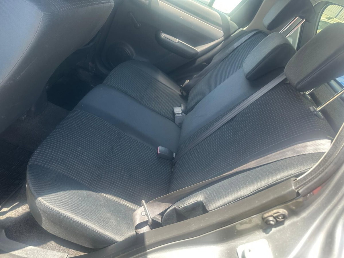 Suzuki Swift 1.3 DDiS 5p. GL (7)
