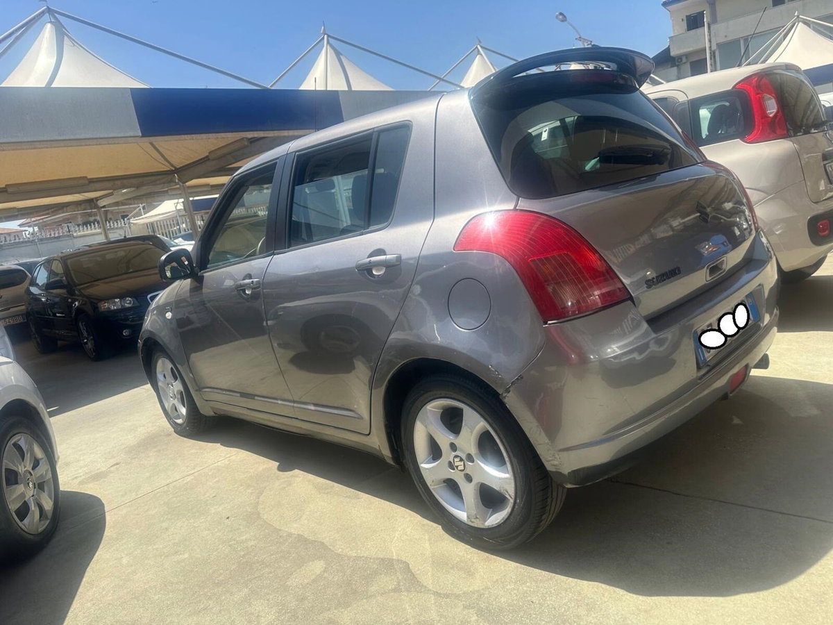 Suzuki Swift 1.3 DDiS 5p. GL (8)