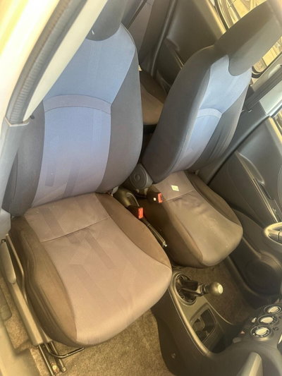 Suzuki Alto 1.0 VVT GL (7)
