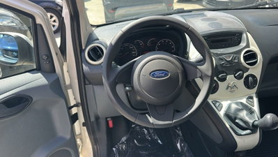 Ford Ka 1.2 8V 69CV Titanium (3)