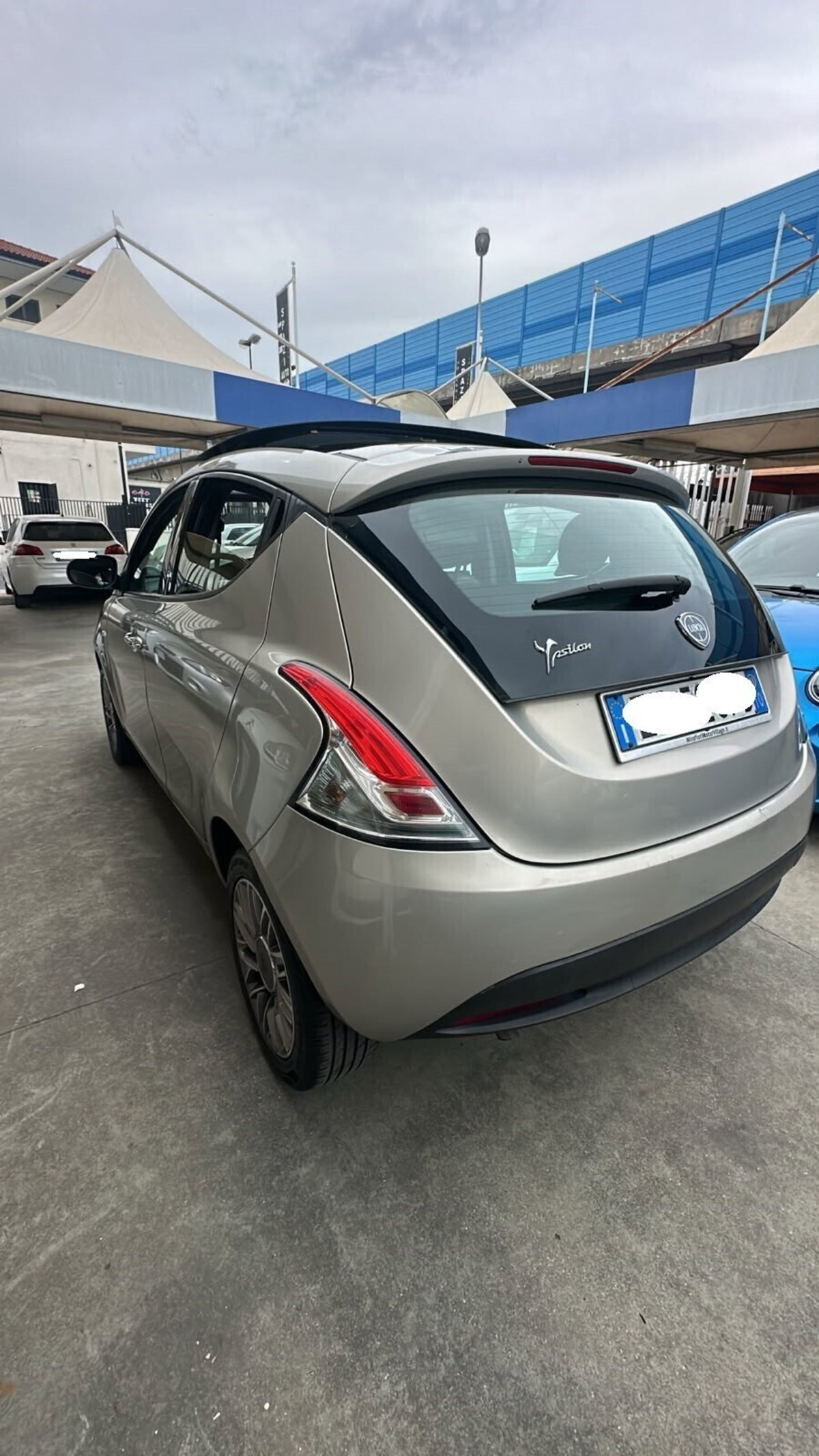 Lancia Ypsilon 0.9 TwinAir 85 CV 5 porte S&S Silver (10)