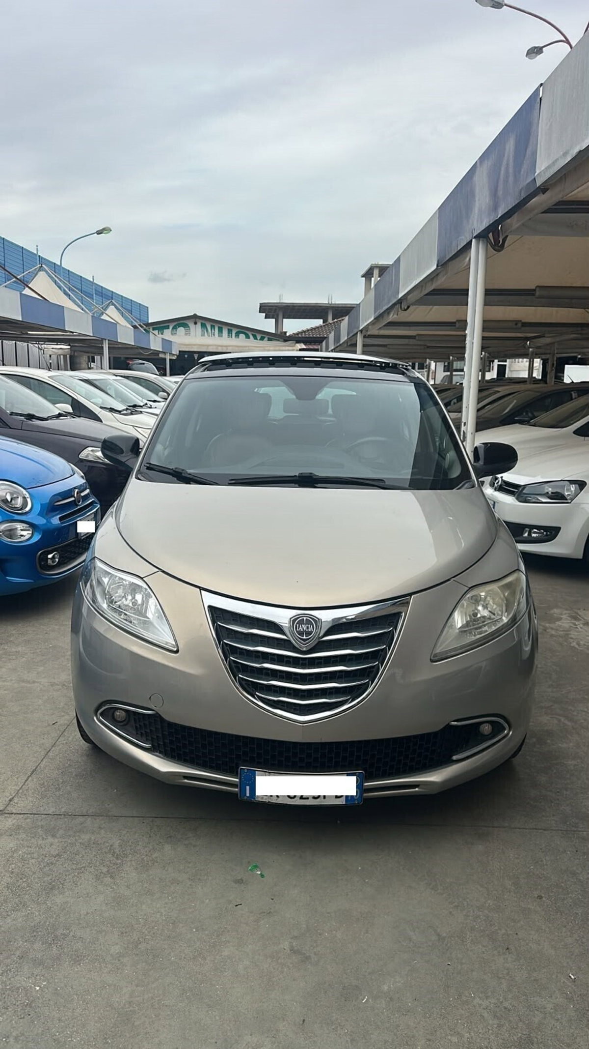 Lancia Ypsilon 0.9 TwinAir 85 CV 5 porte S&S Silver (5)