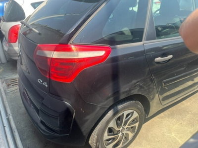 Citroen C4 1.6 HDi 110CV FAP Image (3)