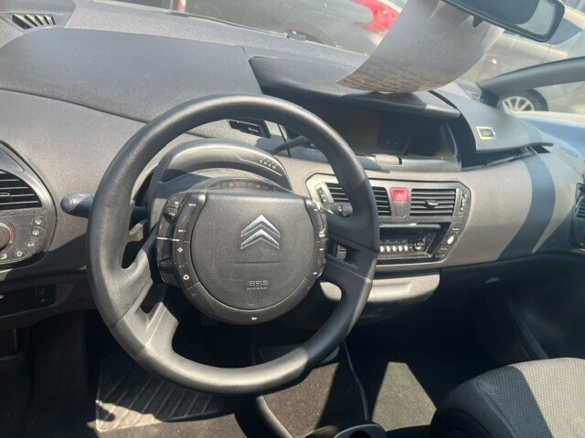 Citroen C4 1.6 HDi 110CV FAP Image (4)