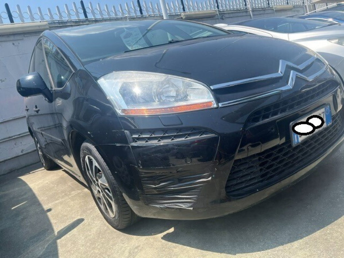 Citroen C4 1.6 HDi 110CV FAP Image (8)