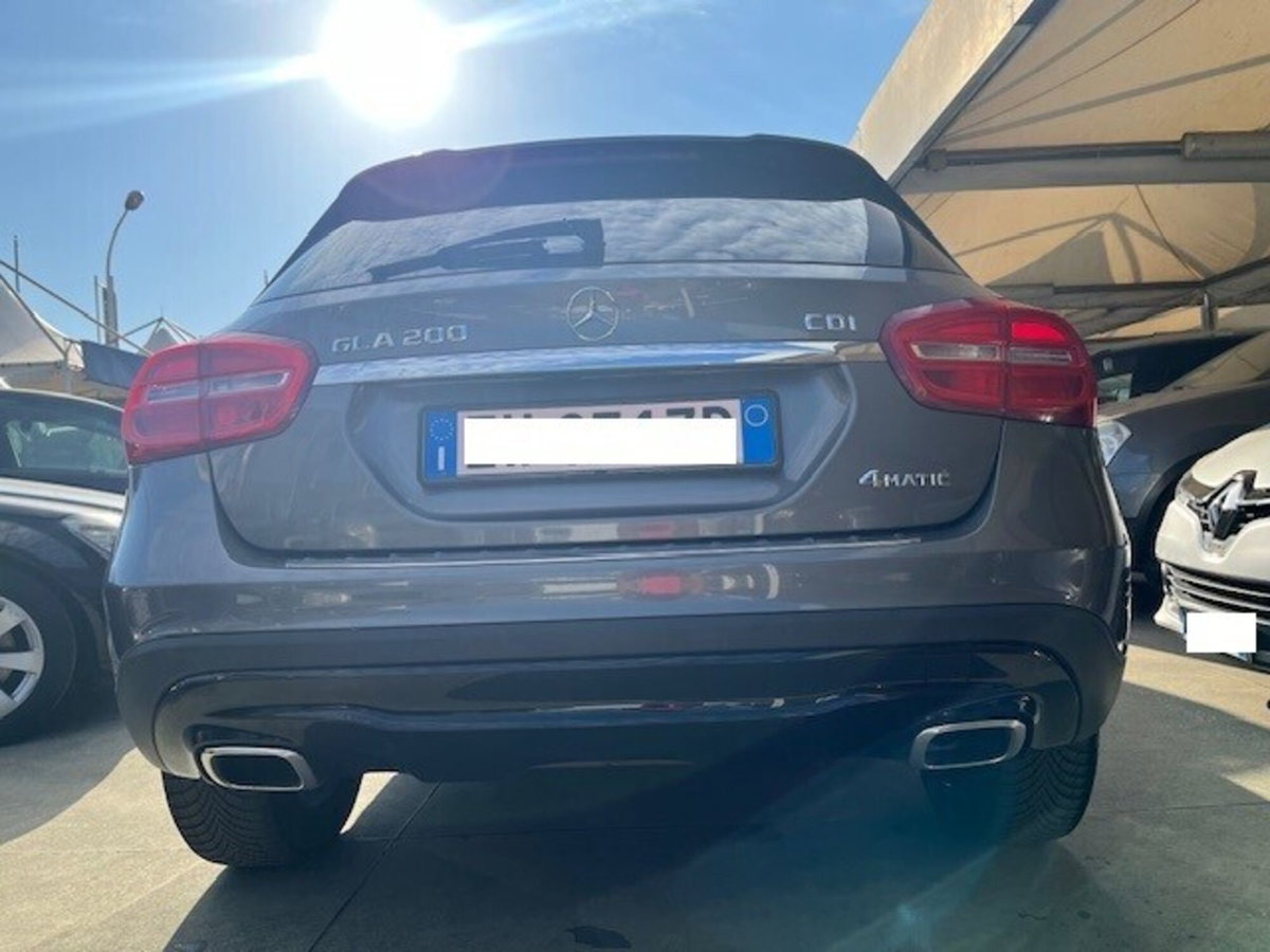 Mercedes-Benz GLA SUV 200 CDI Automatic 4Matic Sport (15)