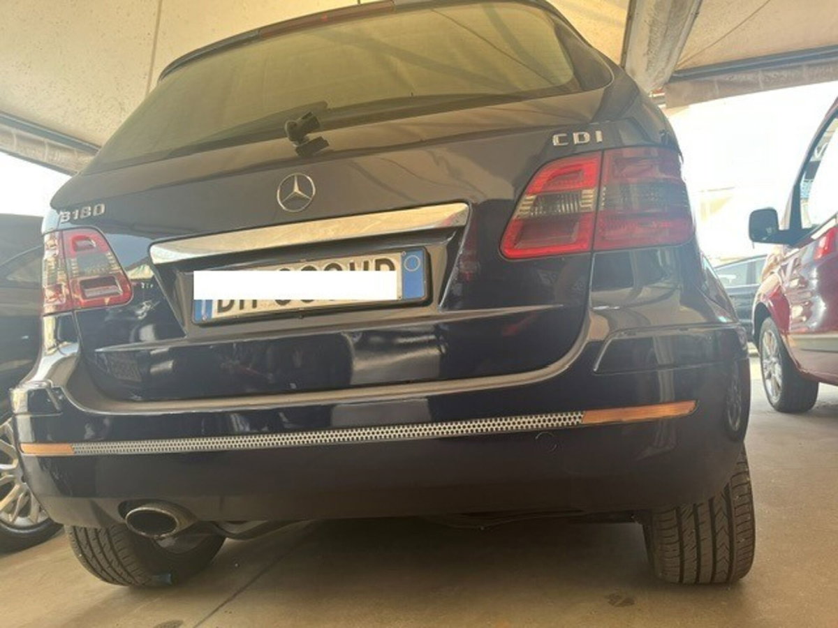 Mercedes-Benz Classe B 180 CDI Sport (10)