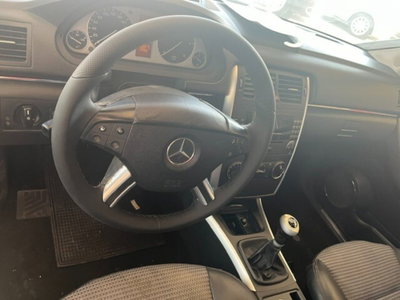 Mercedes-Benz Classe B 180 CDI Sport (3)