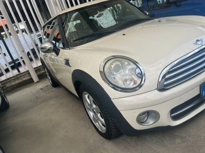 MINI Mini 1.6 16V Cooper D (2)
