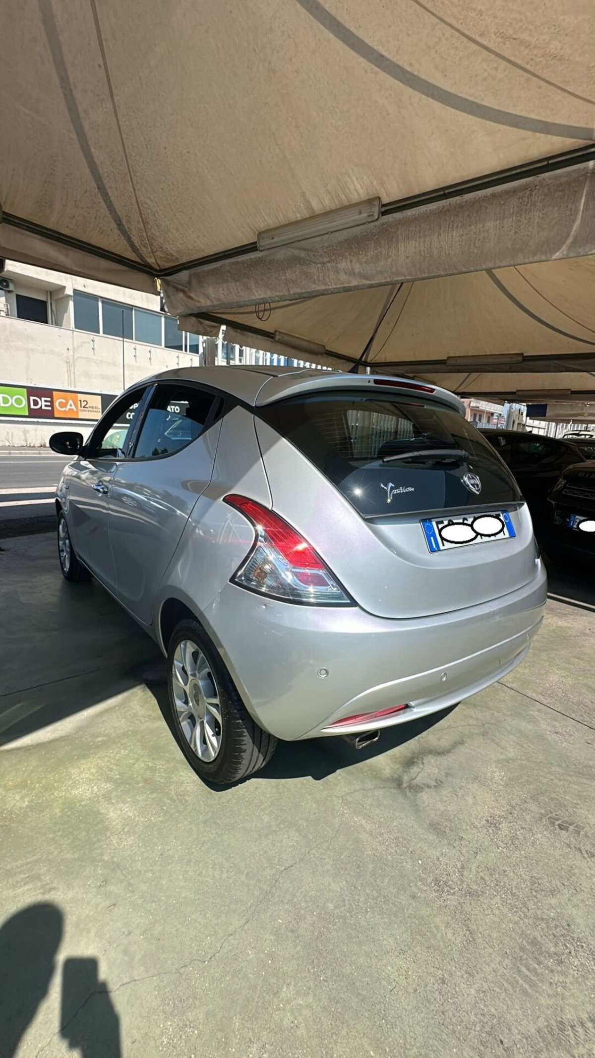 Lancia Ypsilon 1.2 69 CV 5 porte Gold (2)