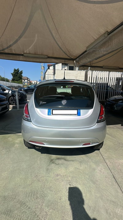 Lancia Ypsilon 1.2 69 CV 5 porte Gold (9)