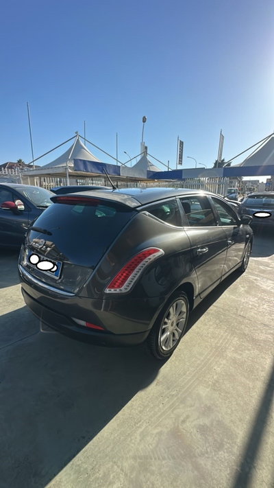 Lancia Delta 1.6 MJT DPF Gold (4)