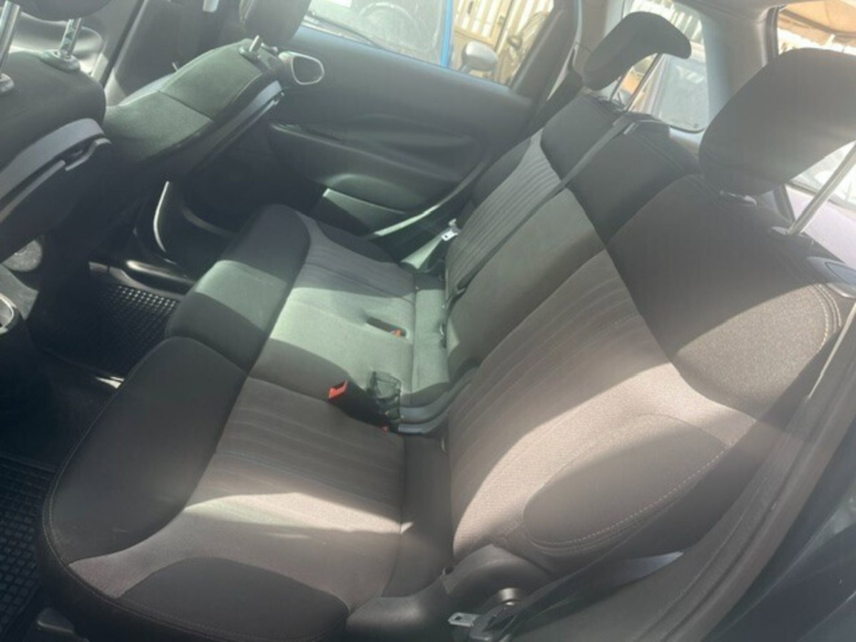 Fiat 500L 1.6 Multijet 120 CV Lounge (7)