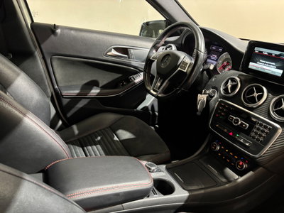 Mercedes-Benz Classe A 220 CDI Automatic 4Matic Premium (11)