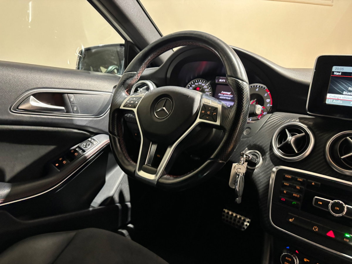 Mercedes-Benz Classe A 220 CDI Automatic 4Matic Premium (7)