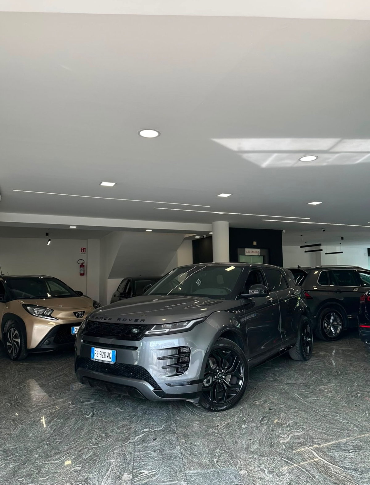 Land Rover Range Rover Evoque 2.0D I4-L.Flw 150 CV AWD Auto R-Dynamic