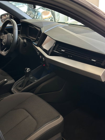 Audi A1 allstreet allstreet 35 TFSI S tronic Identity Contrast (12)