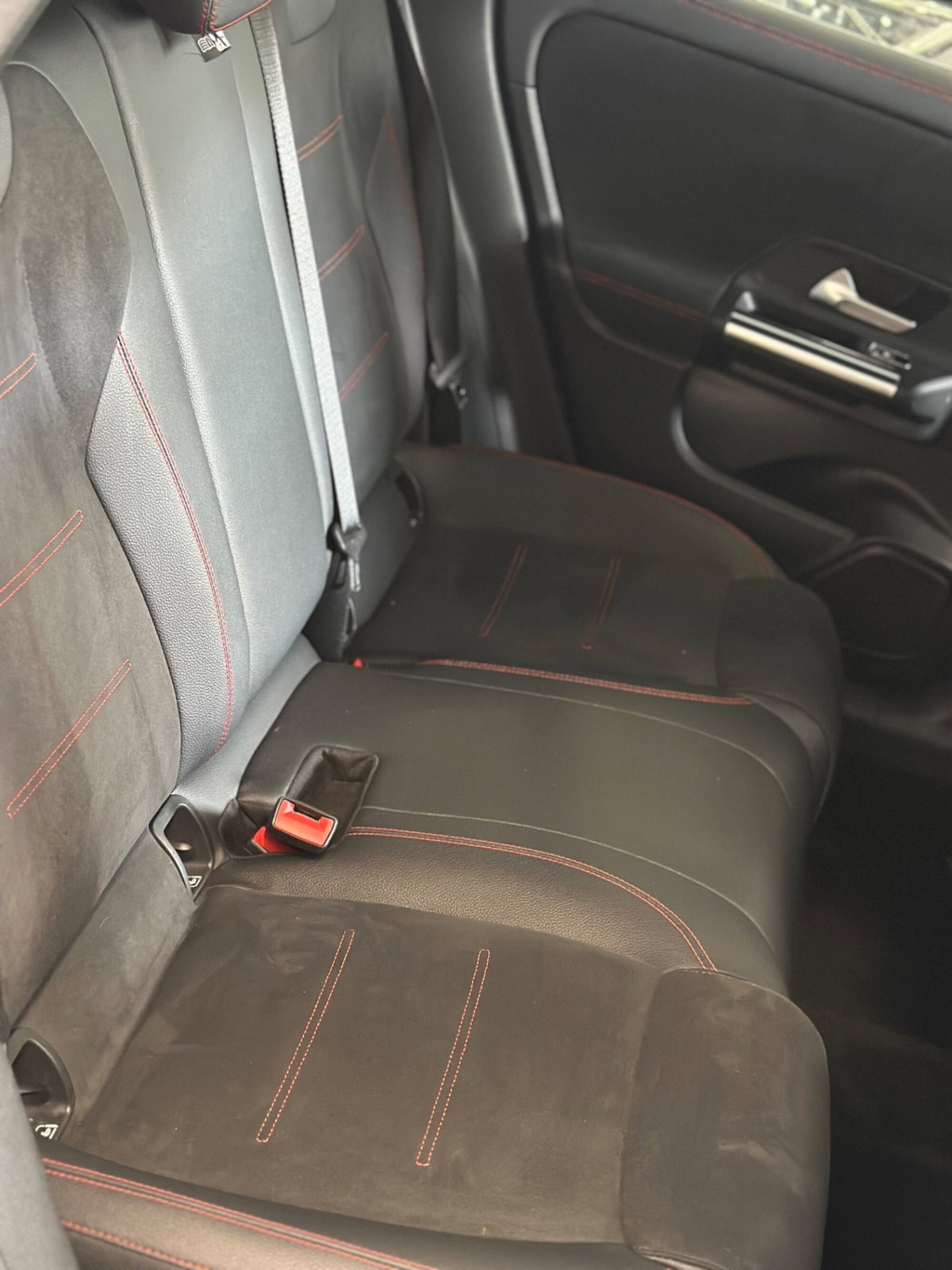 Mercedes-Benz GLA SUV 200 d Automatic Premium (10)