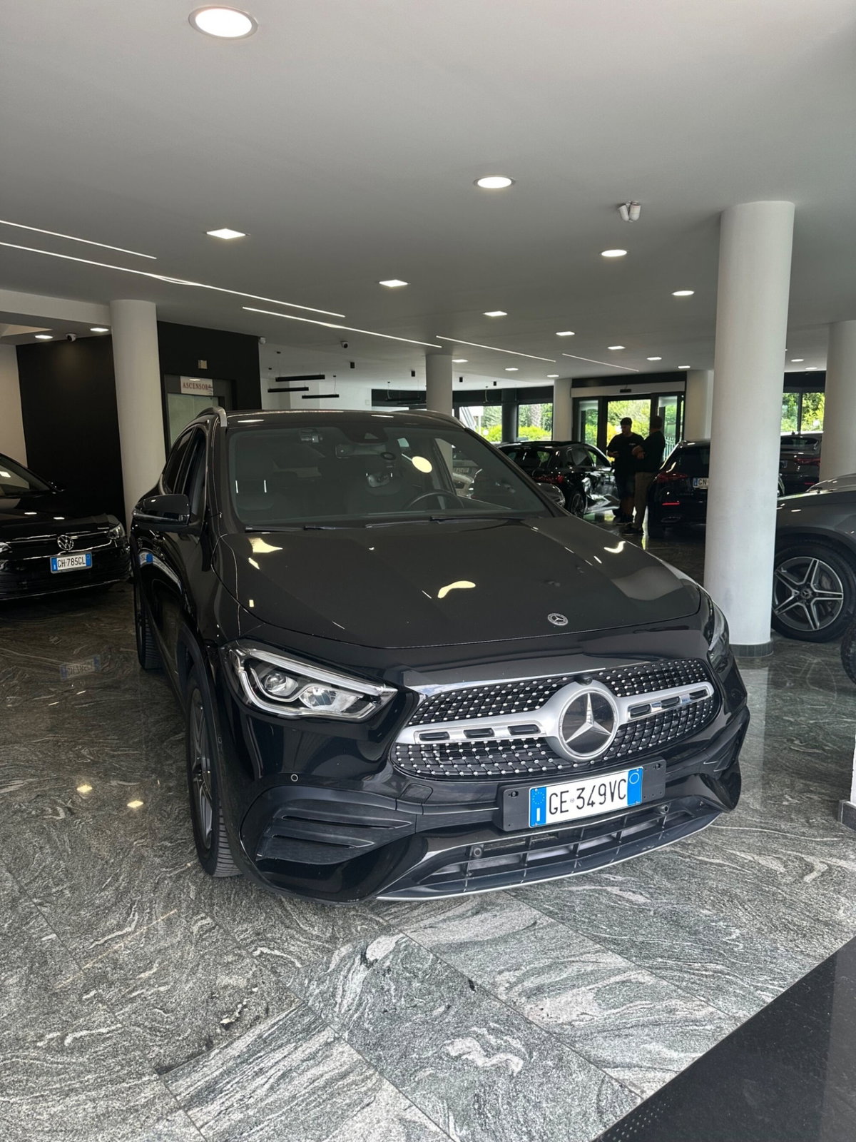 Mercedes-Benz GLA SUV 200 d Automatic Premium (3)