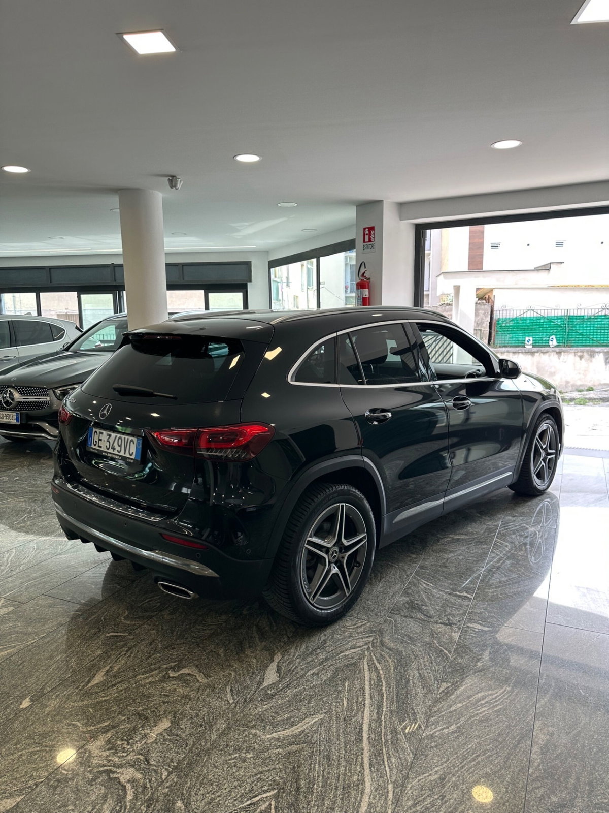 Mercedes-Benz GLA SUV 200 d Automatic Premium (4)