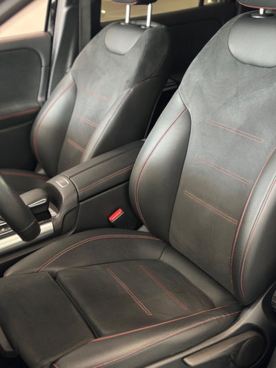 Mercedes-Benz GLA SUV 200 d Automatic Premium (8)