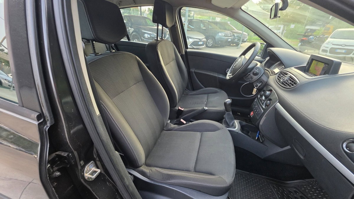 Renault Clio 1.2 16V 5 porte GPL Dynamique (10)