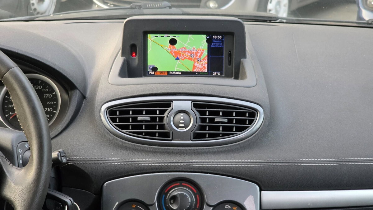 Renault Clio 1.2 16V 5 porte GPL Dynamique (13)