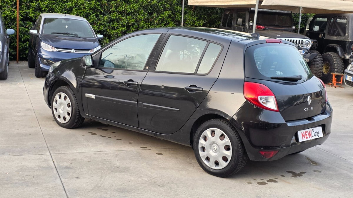Renault Clio 1.2 16V 5 porte GPL Dynamique (3)