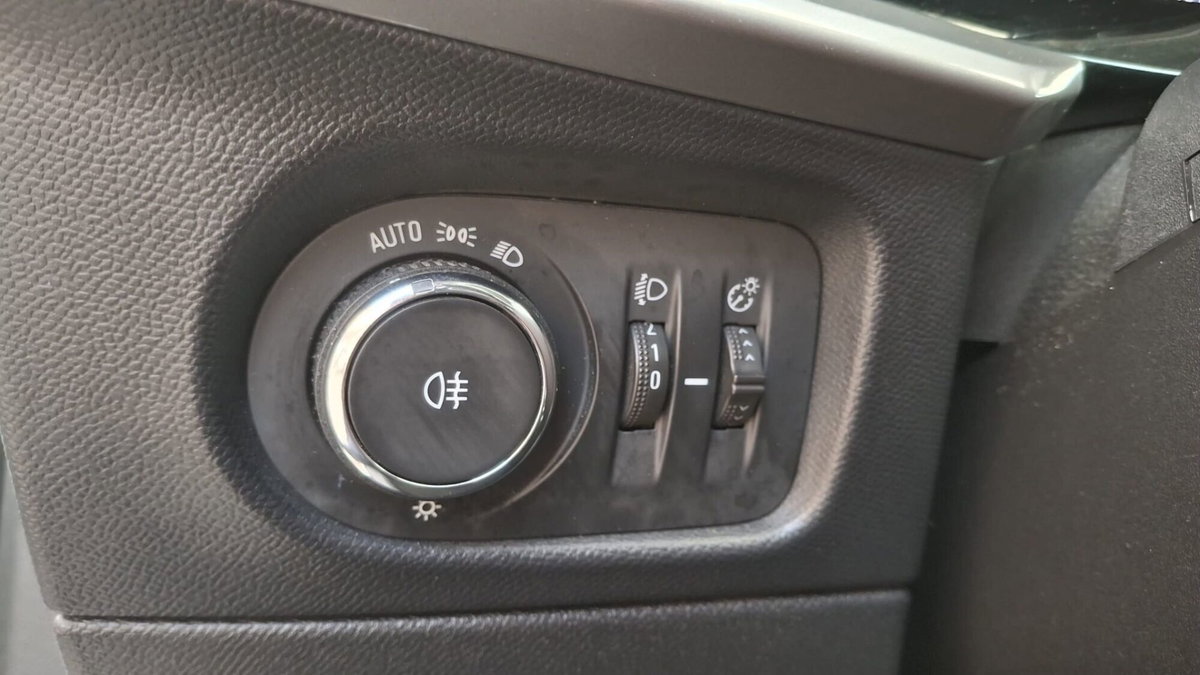 Opel Mokka 1.2 Turbo Edition (13)
