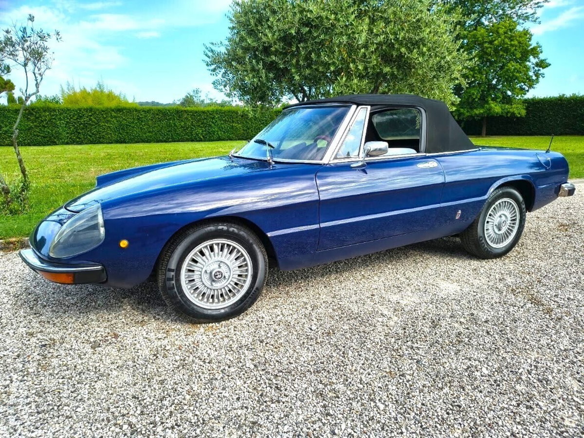 Alfa Romeo Spider 2.0 (3)