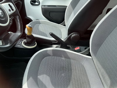 Renault Twingo SCe Zen (6)