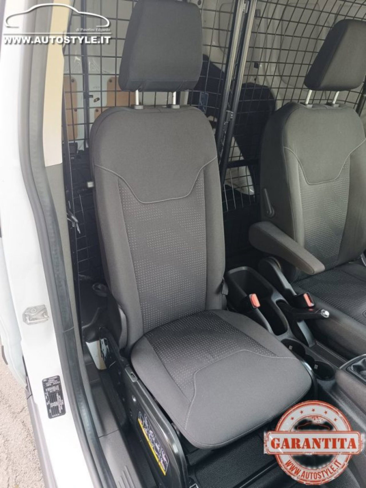 Ford Transit Courier 1.5 TDCi 75CV  Trend (16)