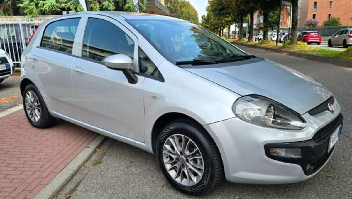 Fiat Punto 1.4 8V 5 porte Easypower Lounge (10)