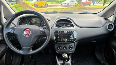 Fiat Punto 1.4 8V 5 porte Easypower Lounge (15)