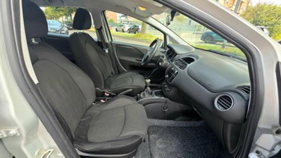 Fiat Punto 1.4 8V 5 porte Easypower Lounge (19)