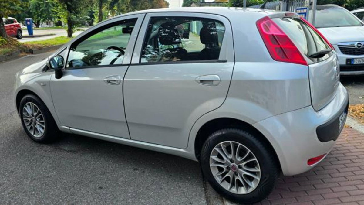 Fiat Punto 1.4 8V 5 porte Easypower Lounge (4)