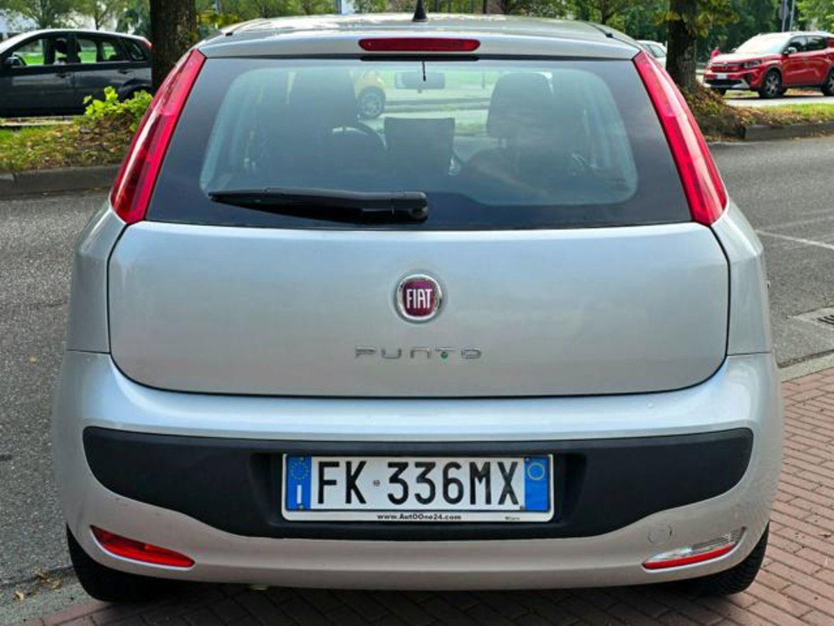 Fiat Punto 1.4 8V 5 porte Easypower Lounge (6)