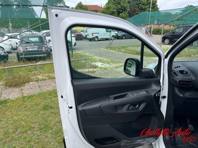 Fiat Doblò Furgone van d.cab XL 1.5 diesel 130cv auto (10)
