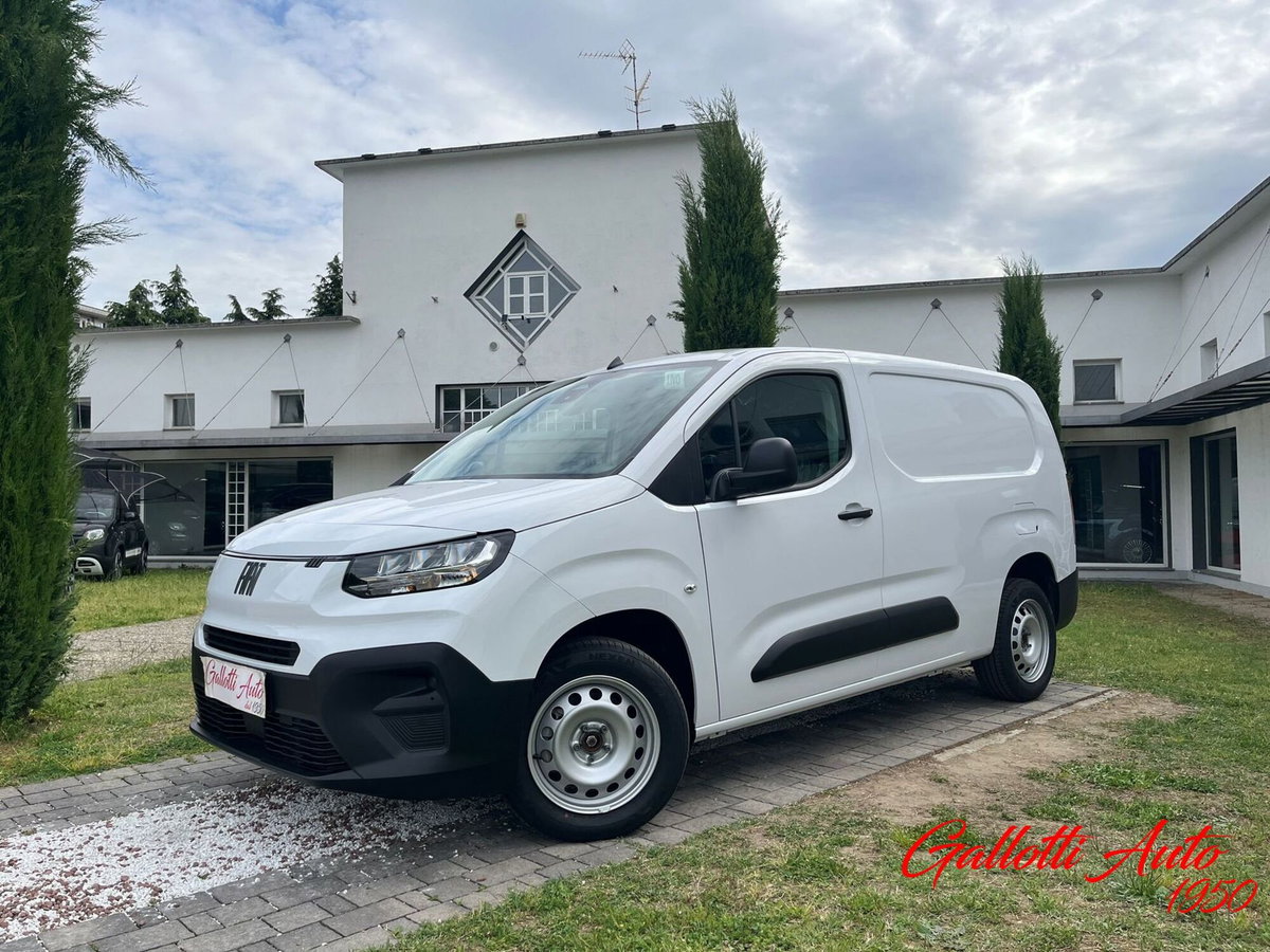 Fiat Doblò Furgone van d.cab XL 1.5 diesel 130cv auto (18)
