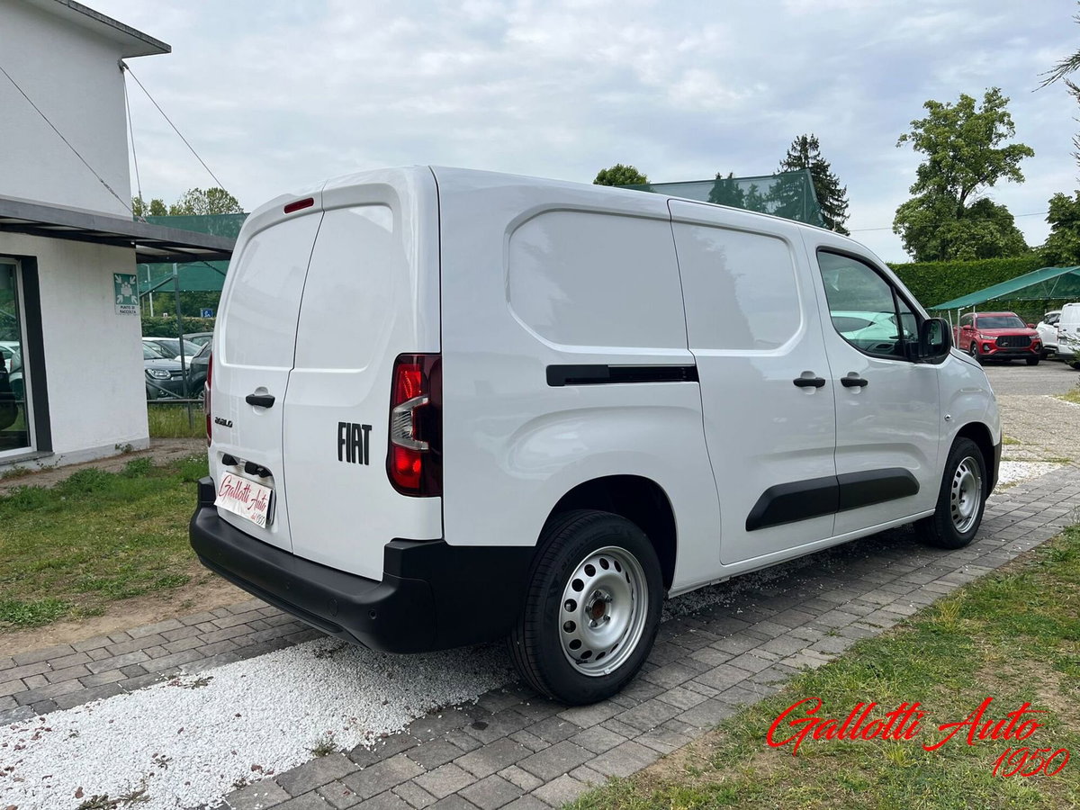 Fiat Doblò Furgone van d.cab XL 1.5 diesel 130cv auto (4)