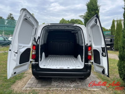 Fiat Doblò Furgone van d.cab XL 1.5 diesel 130cv auto (6)